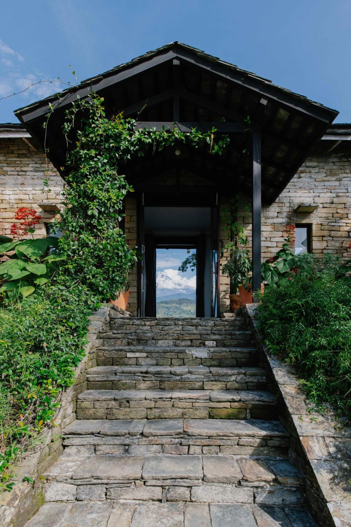 Tiger Mountain Pokhara Lodge מראה חיצוני תמונה