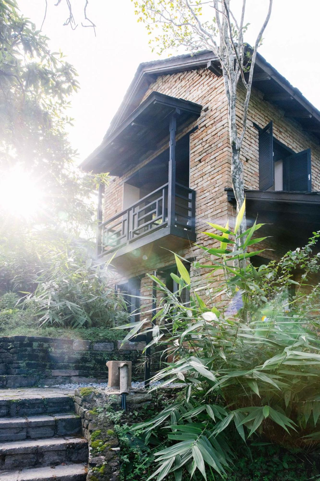 Tiger Mountain Pokhara Lodge מראה חיצוני תמונה