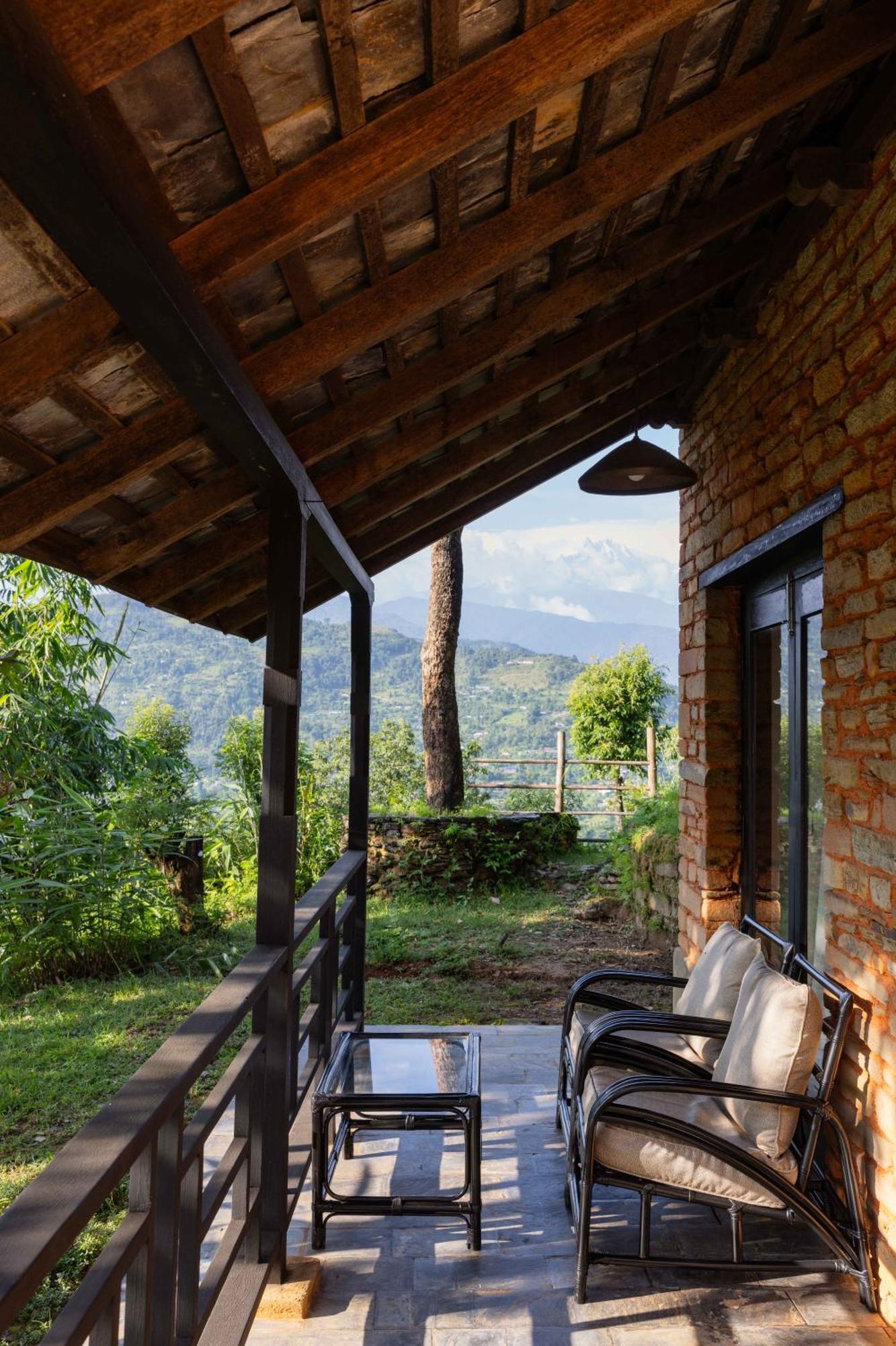 Tiger Mountain Pokhara Lodge מראה חיצוני תמונה