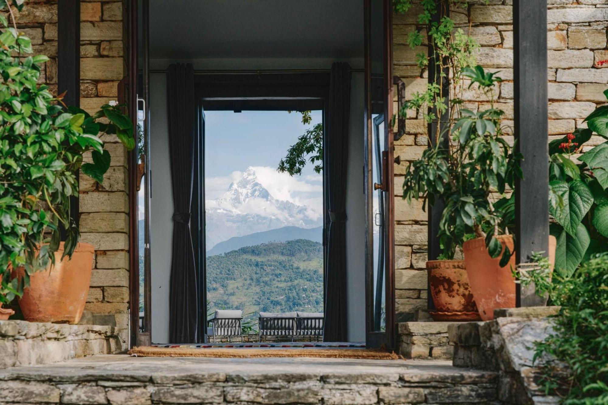 Tiger Mountain Pokhara Lodge מראה חיצוני תמונה