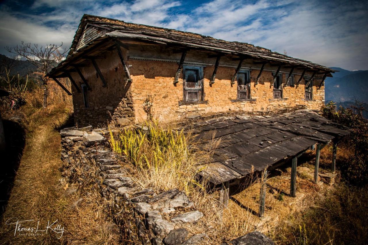 Tiger Mountain Pokhara Lodge מראה חיצוני תמונה